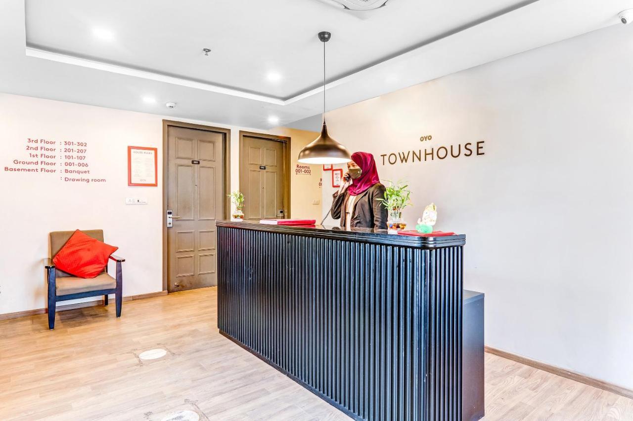 Super Townhouse 139 Ashiyana Smriti Upvan Near Emerald Mall Lucknow Bijnaur Bagian luar foto