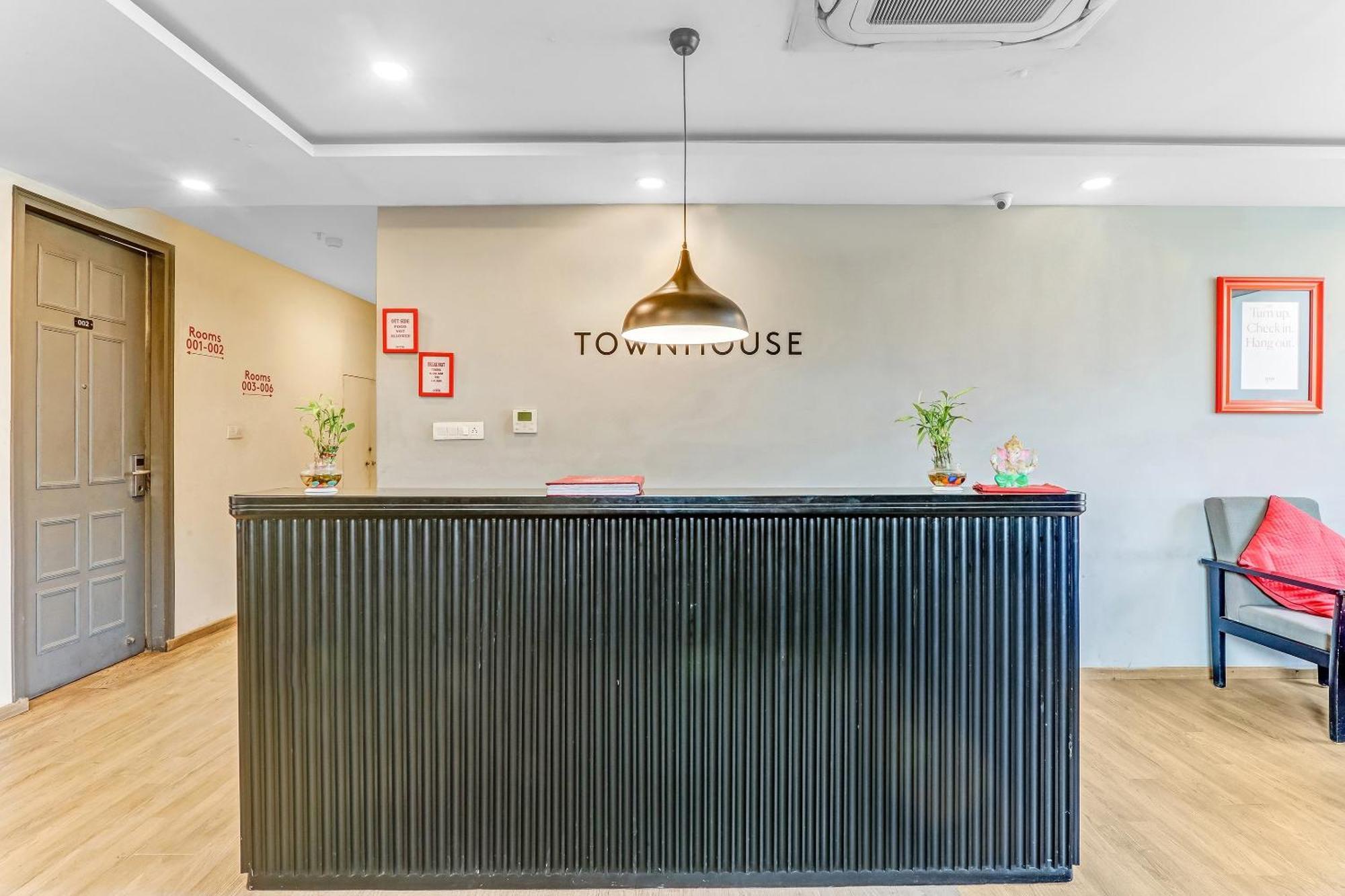 Super Townhouse 139 Ashiyana Smriti Upvan Near Emerald Mall Lucknow Bijnaur Bagian luar foto