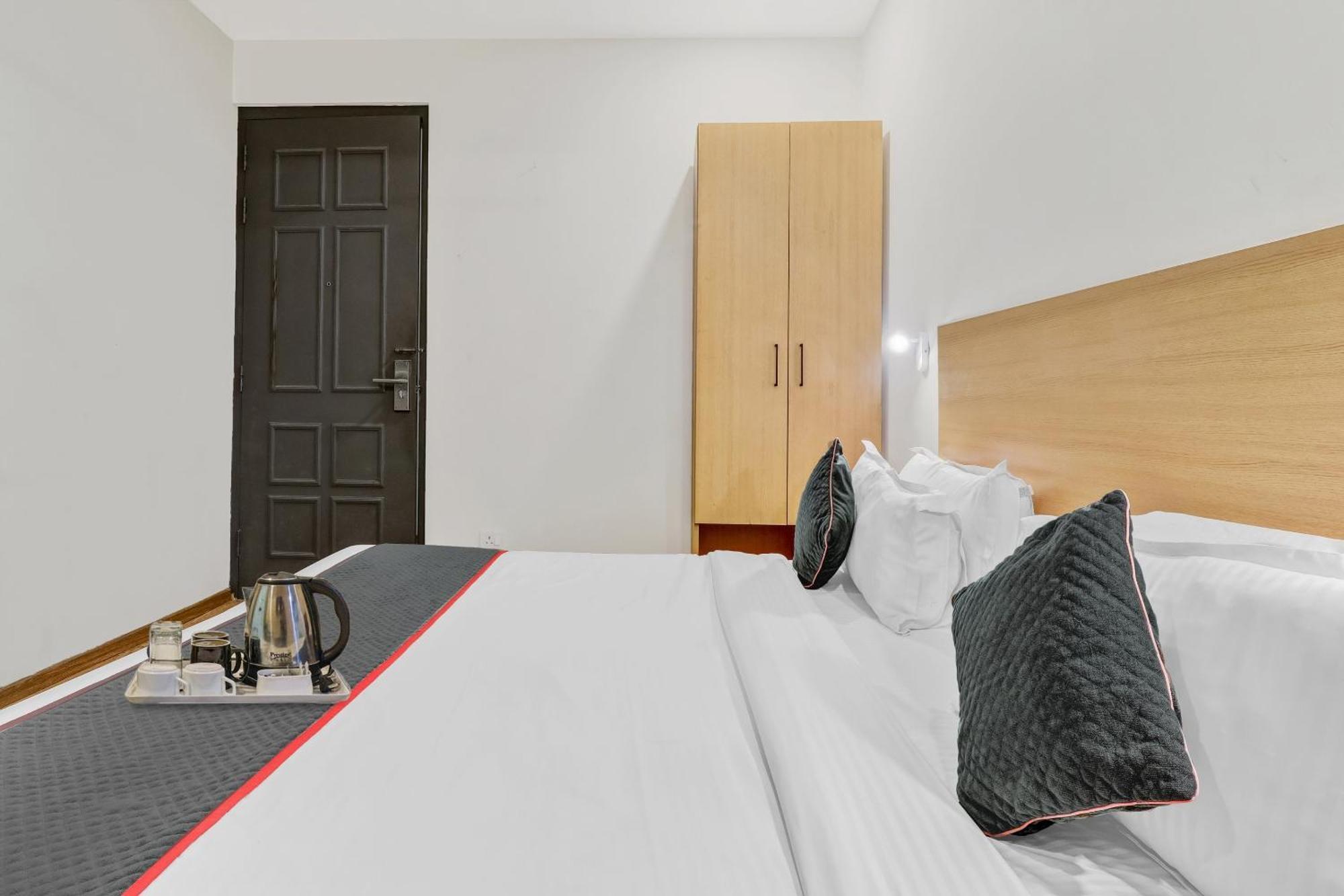 Super Townhouse 139 Ashiyana Smriti Upvan Near Emerald Mall Lucknow Bijnaur Bagian luar foto