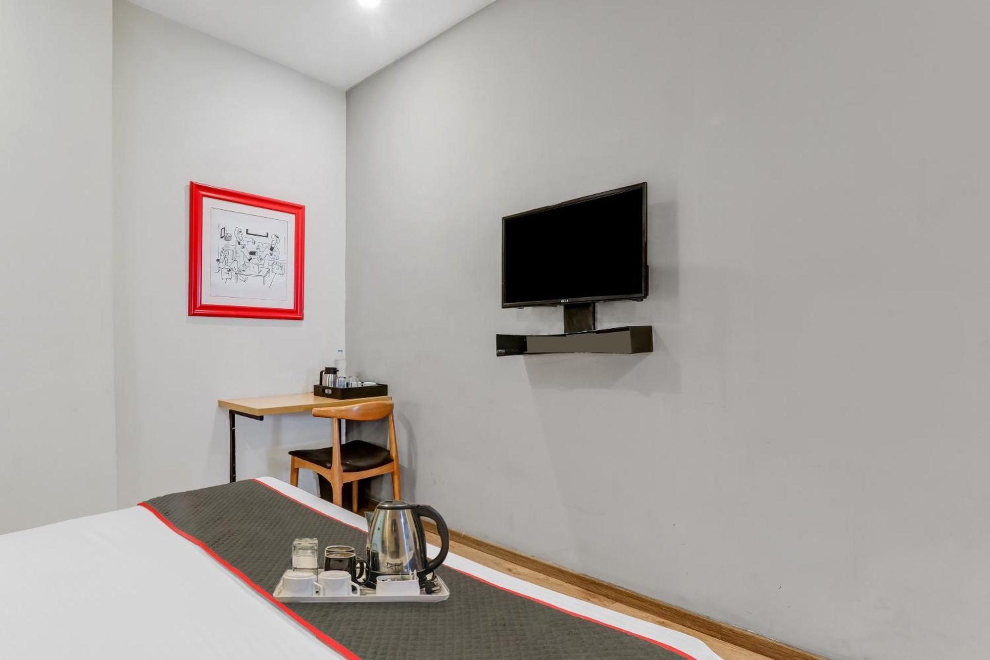 Super Townhouse 139 Ashiyana Smriti Upvan Near Emerald Mall Lucknow Bijnaur Bagian luar foto