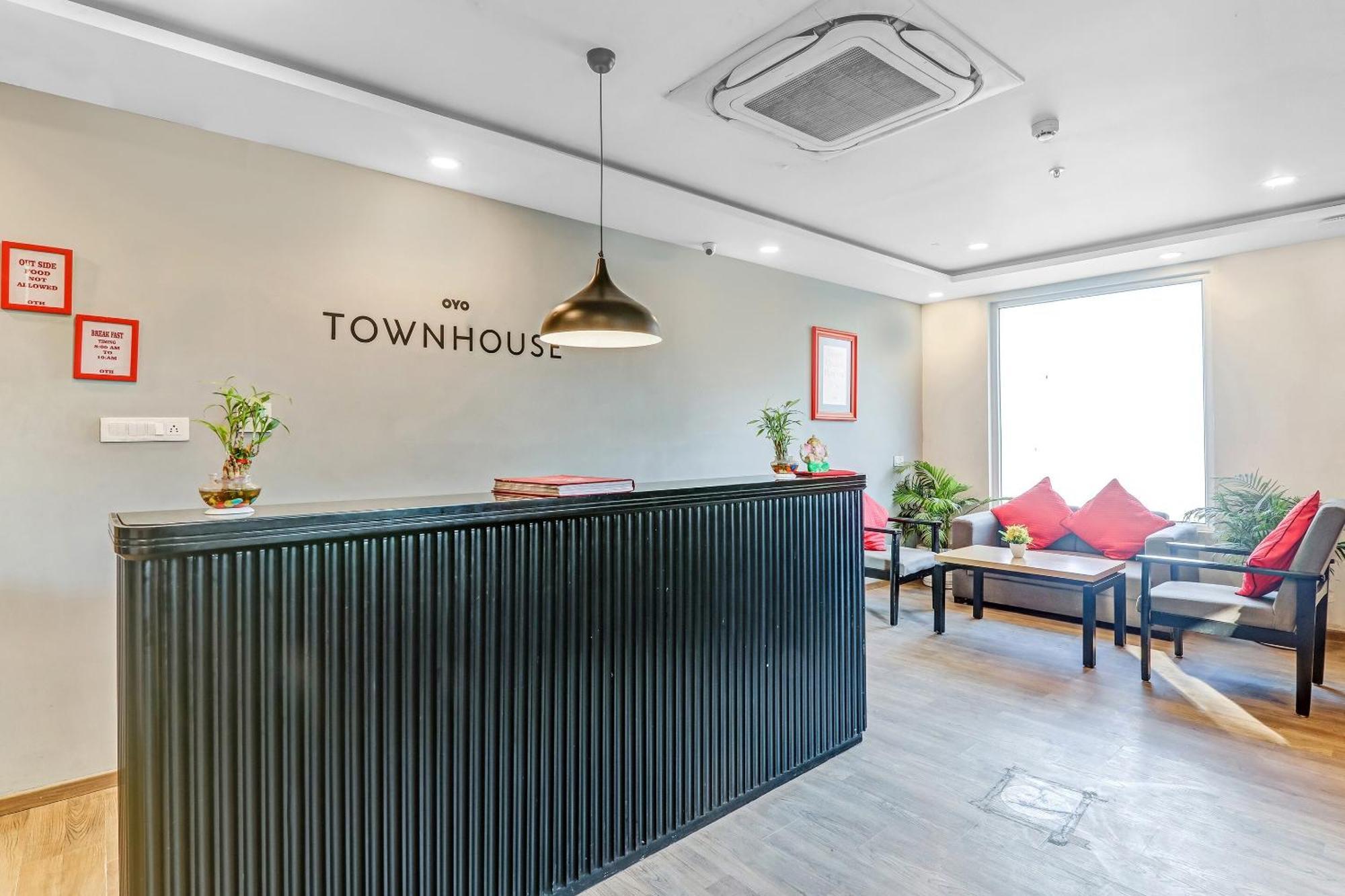 Super Townhouse 139 Ashiyana Smriti Upvan Near Emerald Mall Lucknow Bijnaur Bagian luar foto